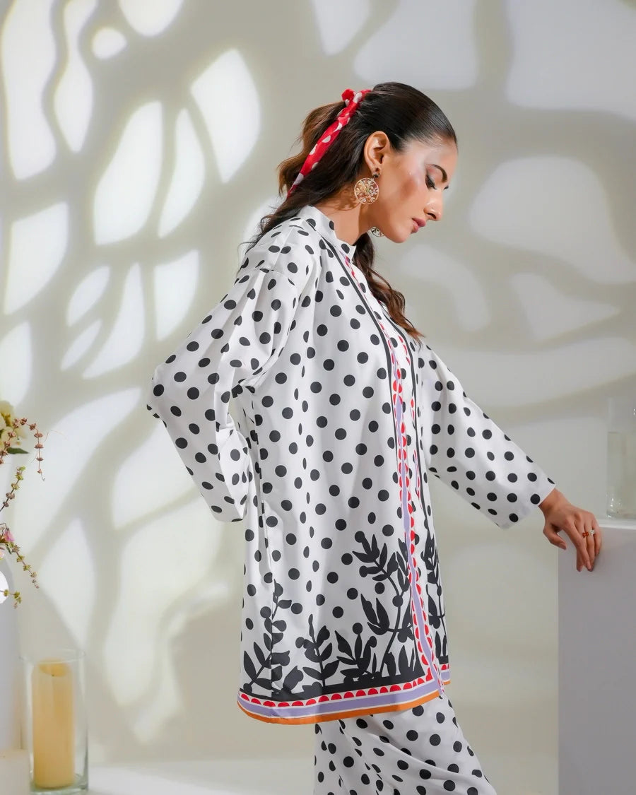 Raven - Beautiful Short Shirt with Printed Trousers